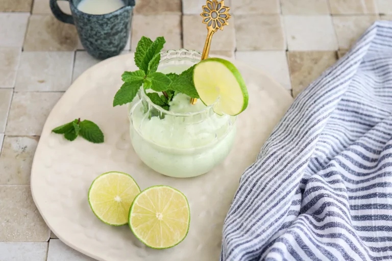 Avocado & Lime Breakfast Smoothie