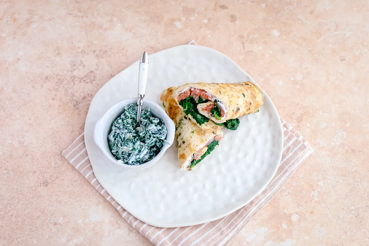 Smoked Salmon & Spinach Omelet with Cottage Cheese