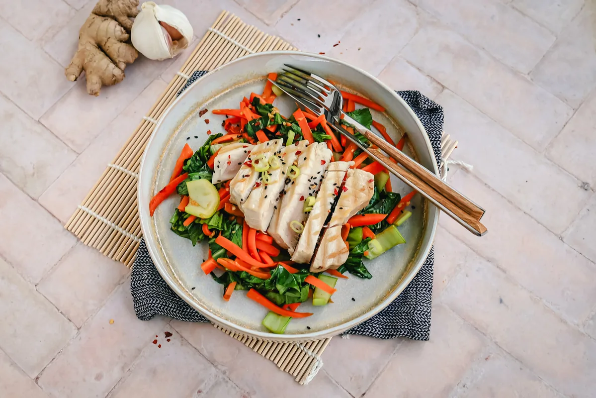 Carrot & Bok Choy Stir-Fry with Tuna Steak