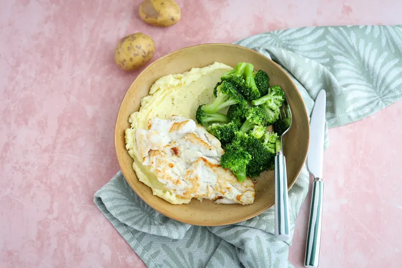 Cod with Broccoli & Mashed Potatoes