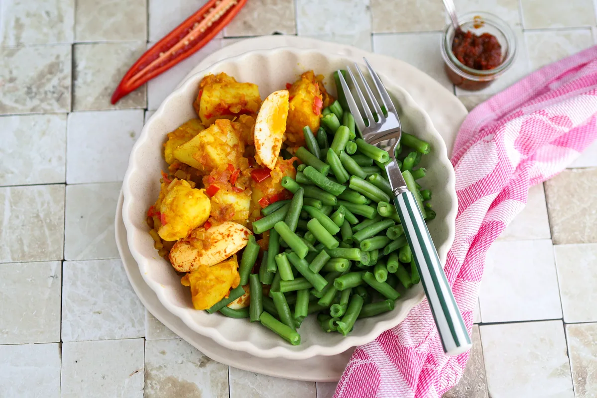 Curried Potatoes with Egg & Green Beans
