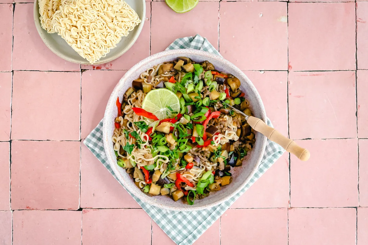 Curry Noodles with Ground Beef, Eggplant & Bell Pepper