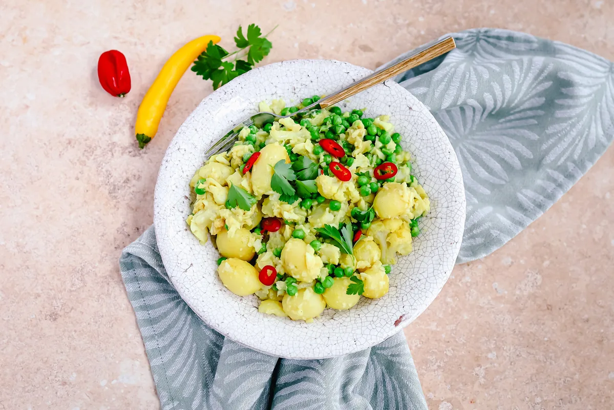 Curry with Baby Potatoes, Cauliflower & Cod
