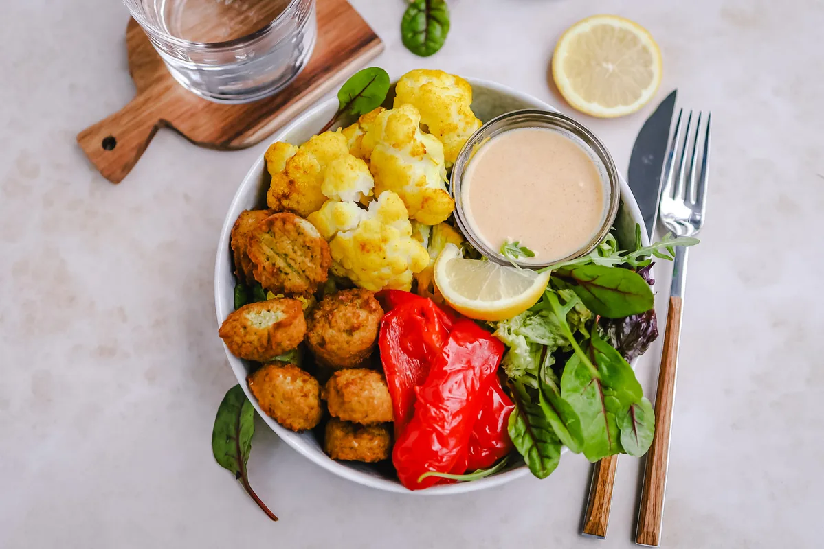 Falafel Bowl with Veggies & Garlic Dressing