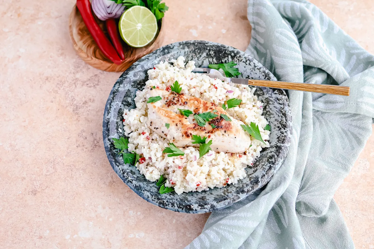 Garlic Chicken with Cauliflower Rice