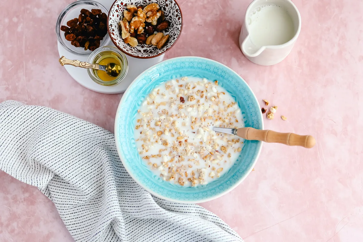Granola Milk with Nuts, Honey & Raisins