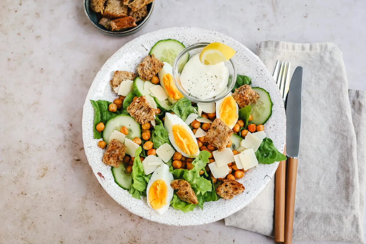 Healthy Caesar Salad with Chickpeas & Croutons