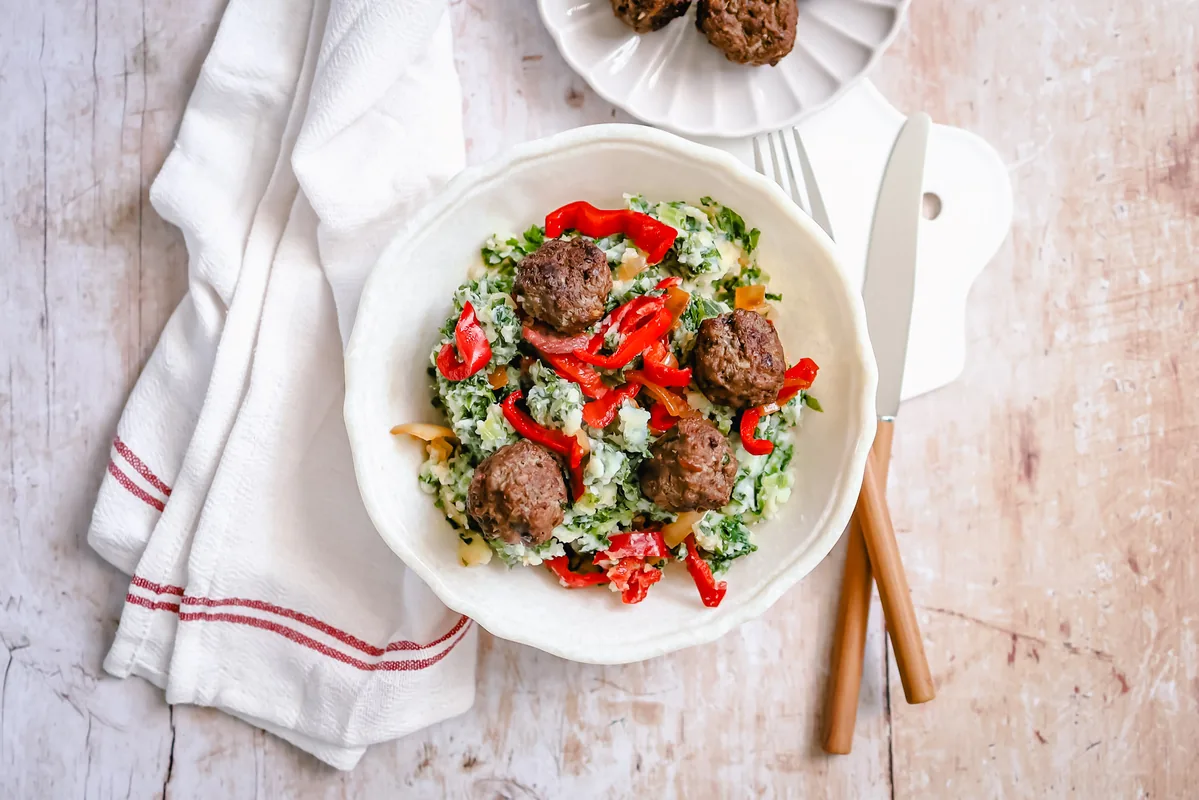 Kale Mash with Bell Pepper & Meatballs