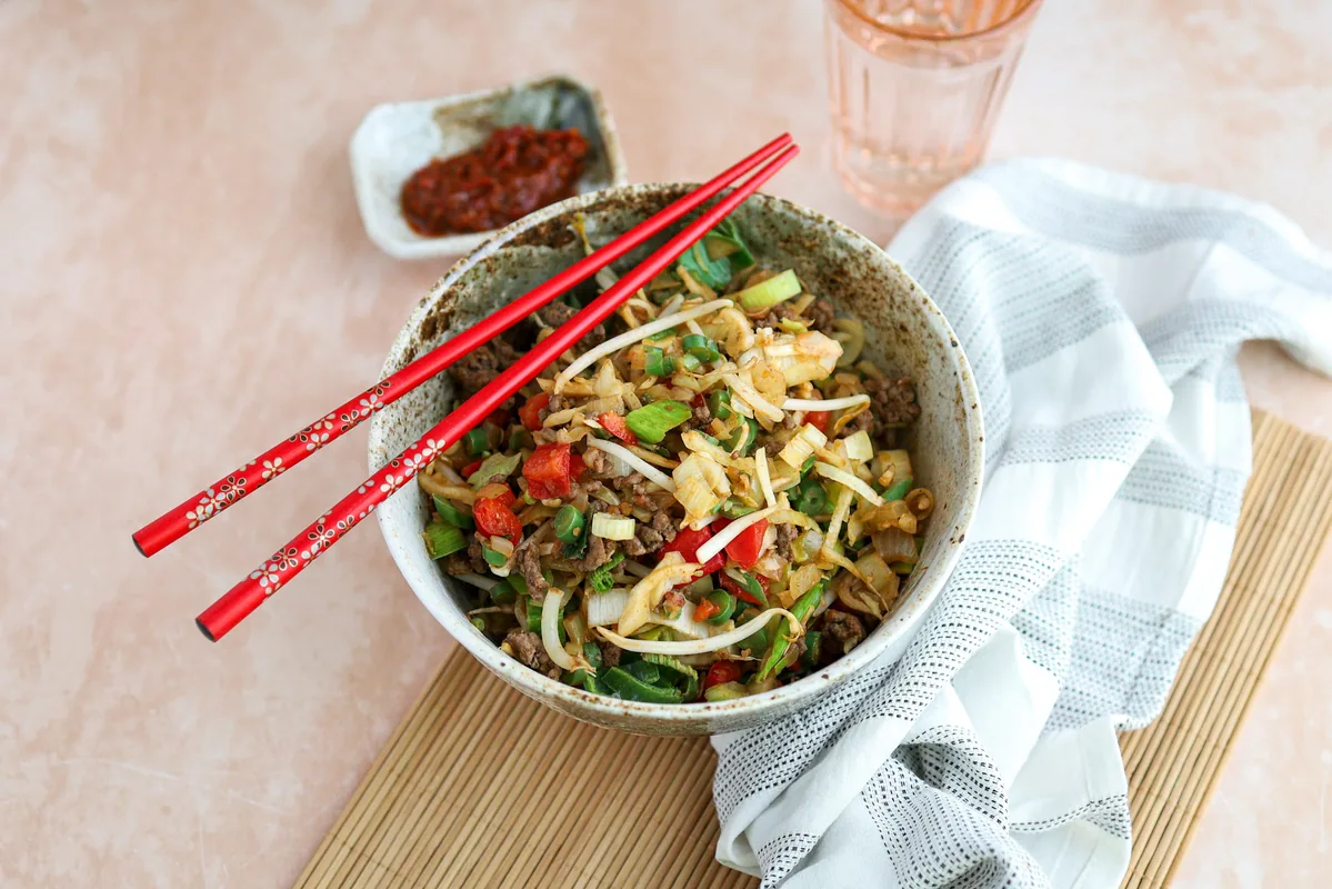 Lean Ground Beef with Asian Stir-Fry Vegetables