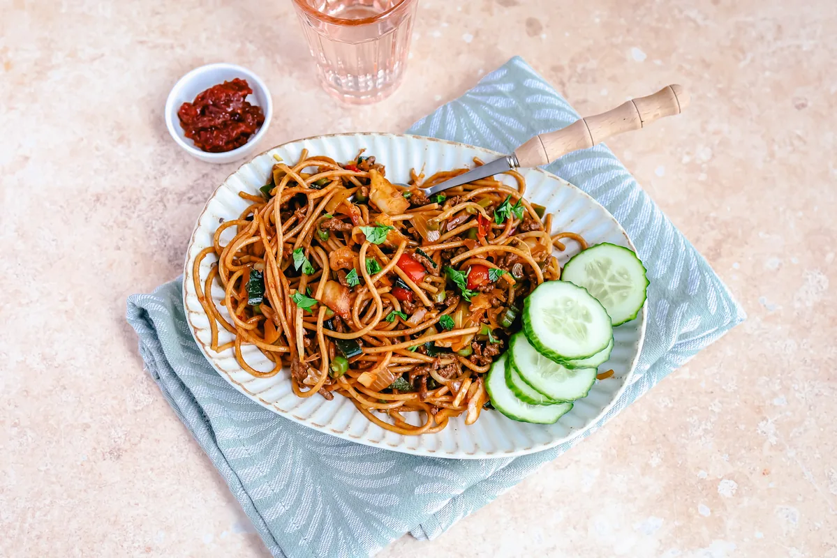 Noodles with Ground Beef & Stir-Fried Vegetables