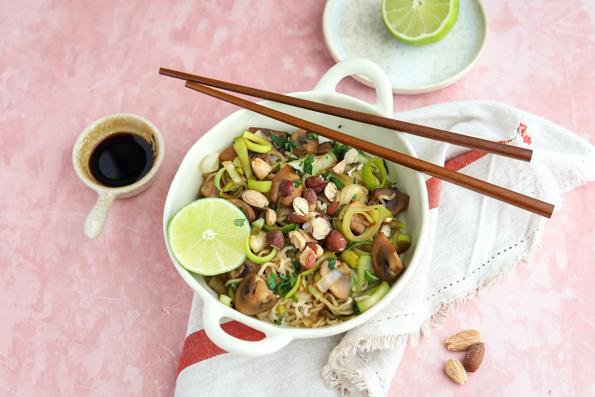 Noodles with Mushrooms & Nuts