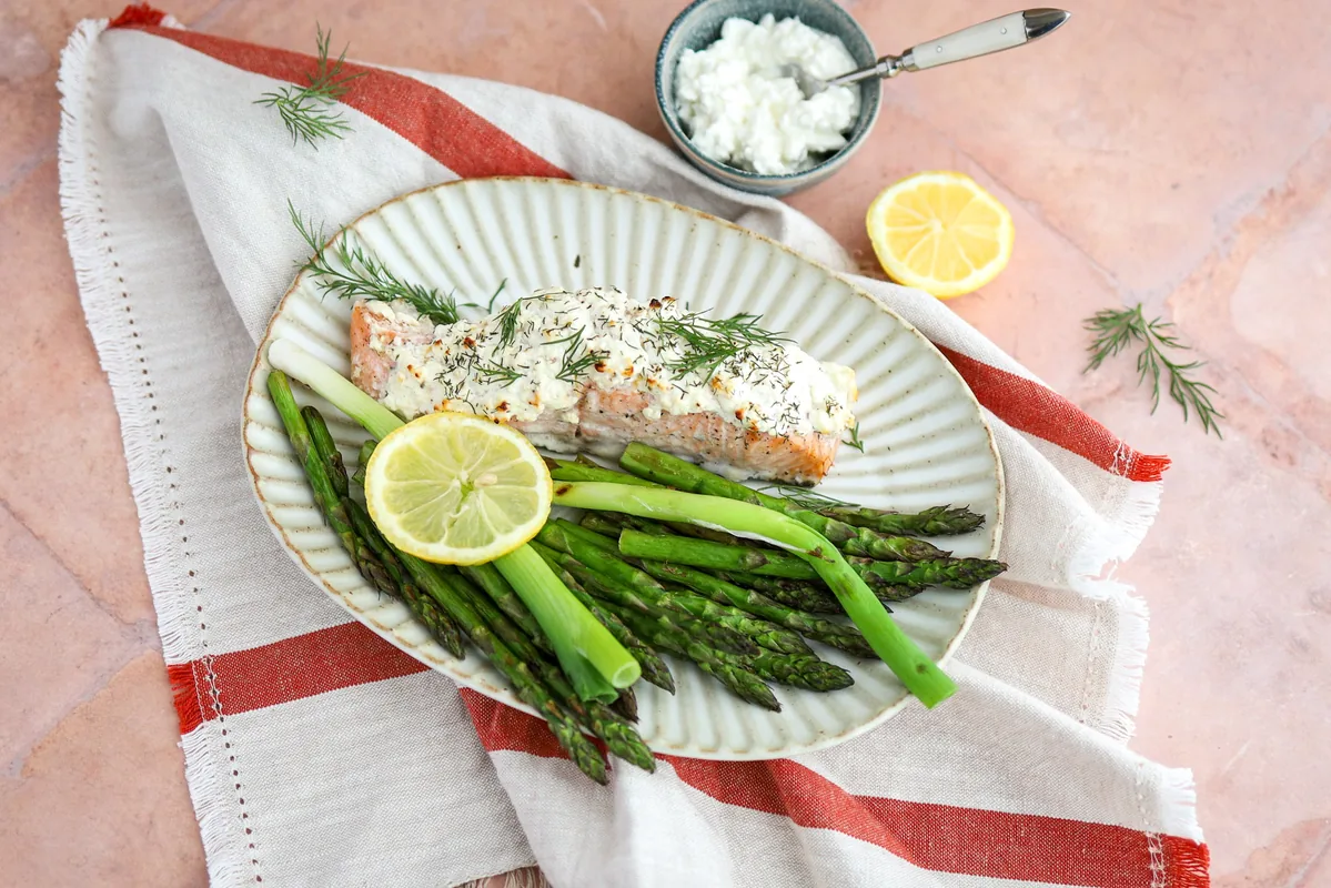 Oven-Baked Salmon with Asparagus