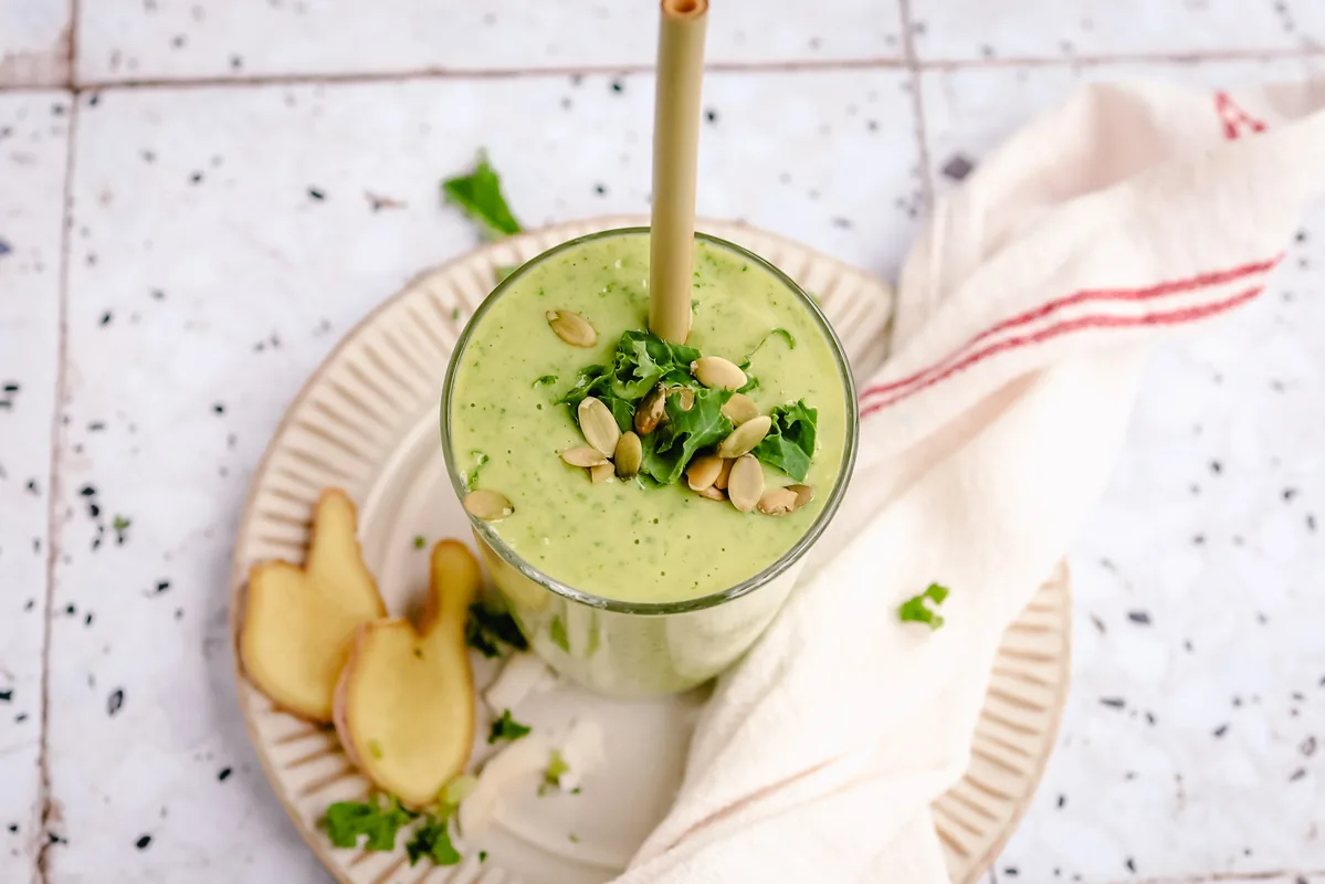 Protein Shake with Mango & Kale