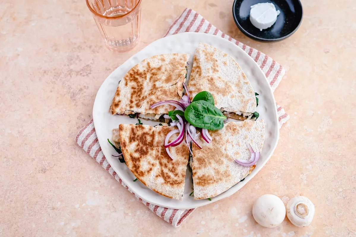 Quesadilla with Chicken, Spinach, Mushrooms & Goat Cheese