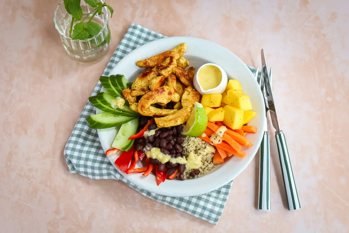 Quinoa Bowl with Chicken & Mango Dressing