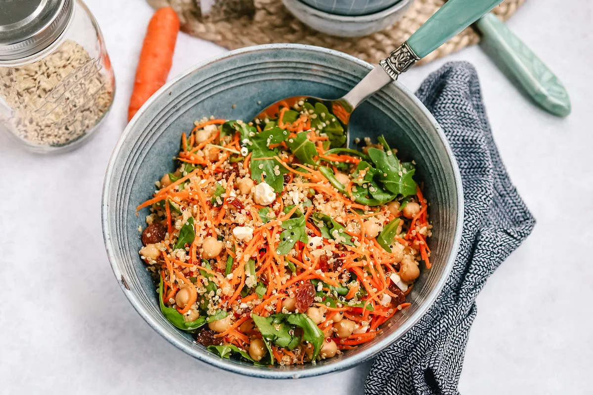 Quinoa Meal Salad with Chickpeas