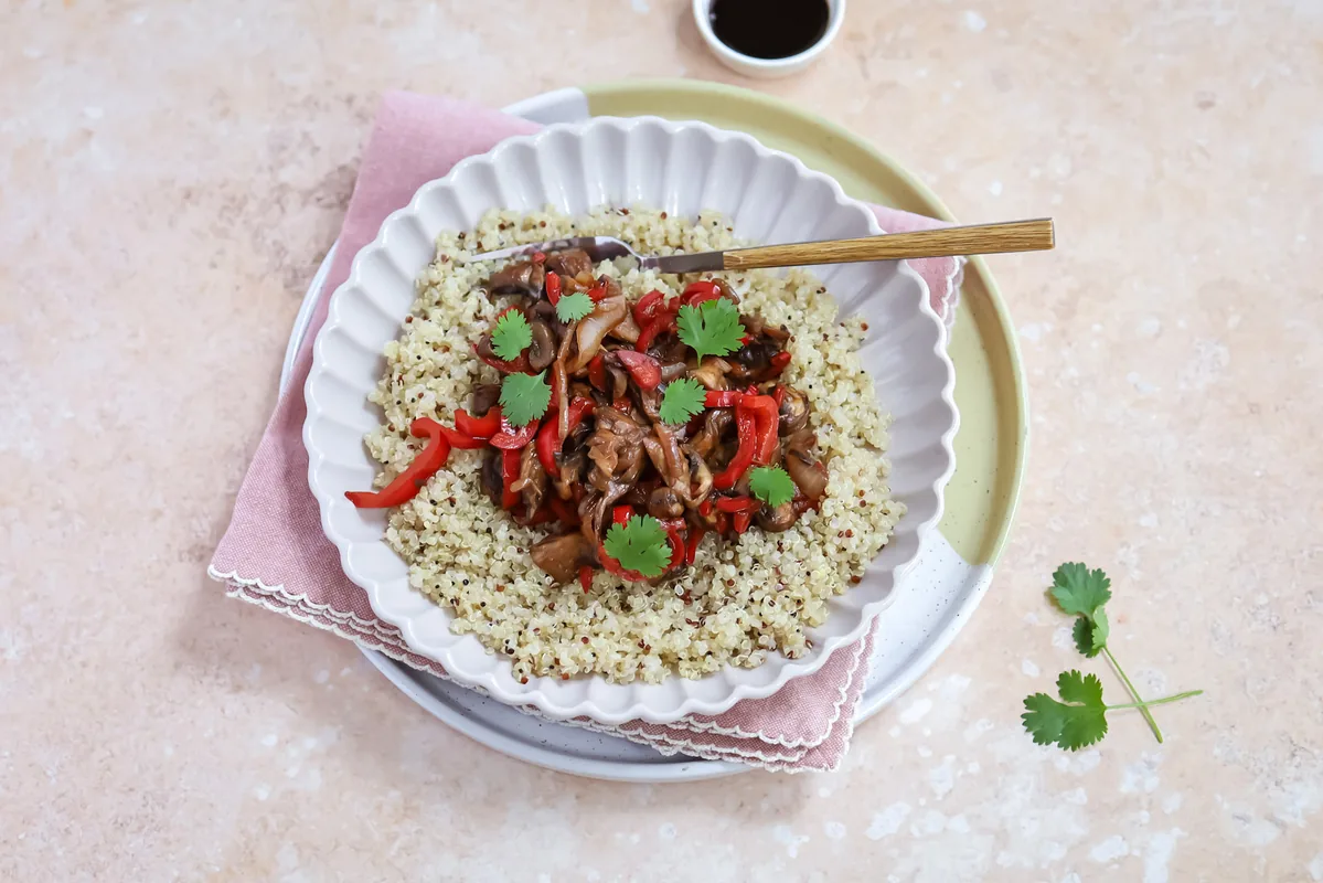 Quinoa with Pulled Portobello & Bell Pepper