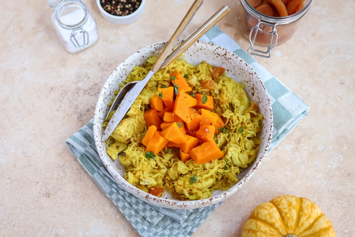 Stir-fried sauerkraut with chicken, apricots & pumpkin