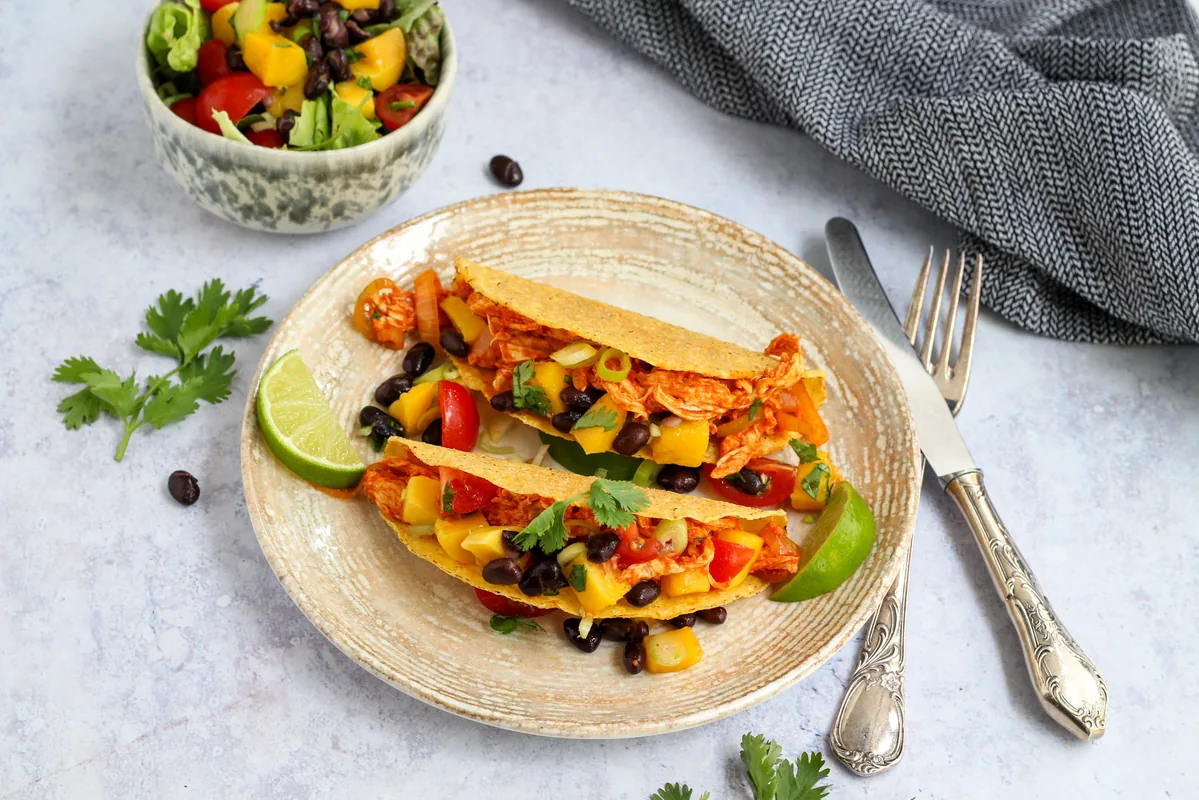 Tacos with Pulled Chicken & Salsa